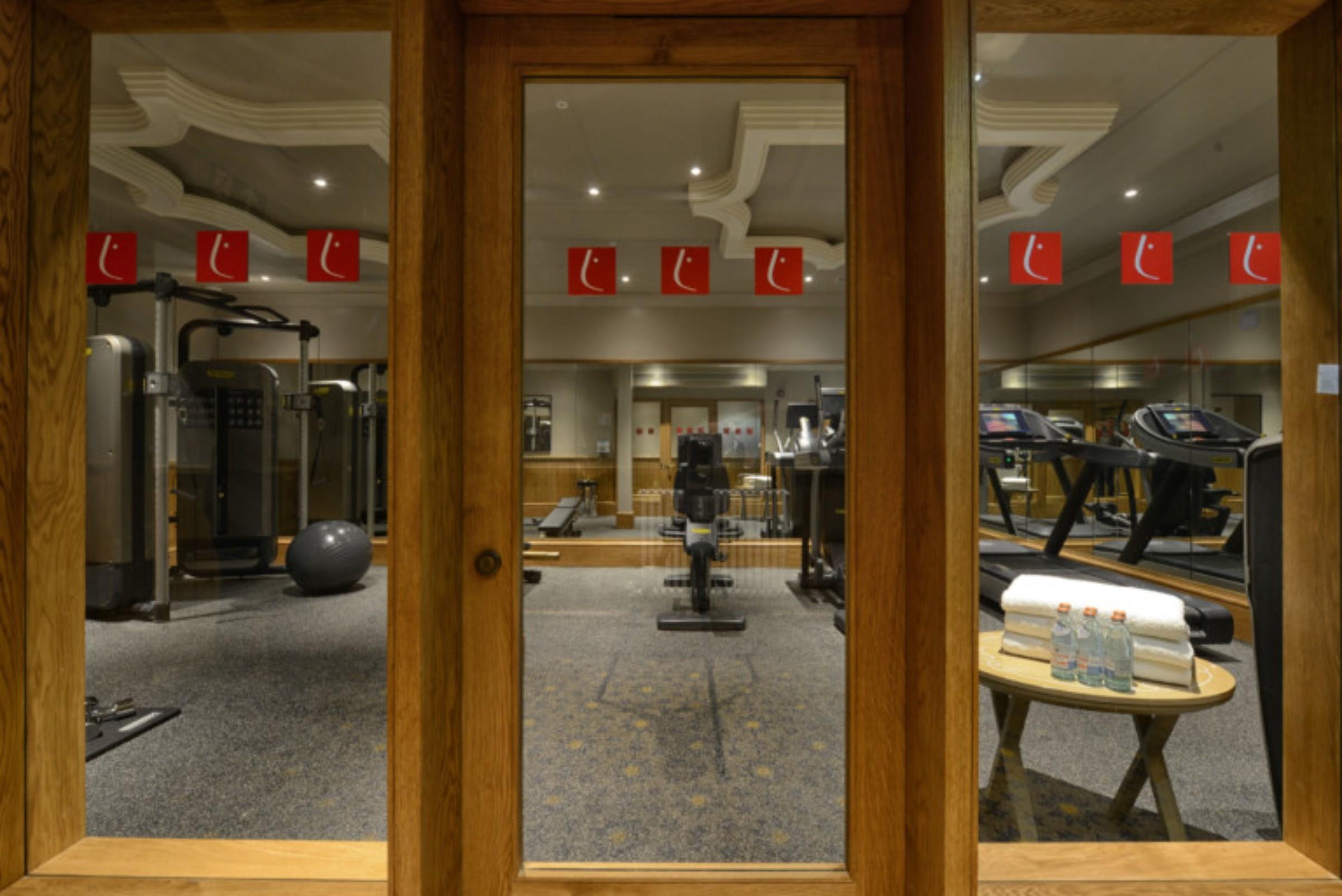 The Lalit London Hotel Exterior foto The gym at the hotel